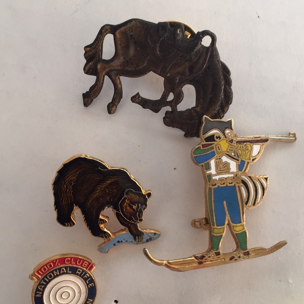 Pins - Picture 4 of 4